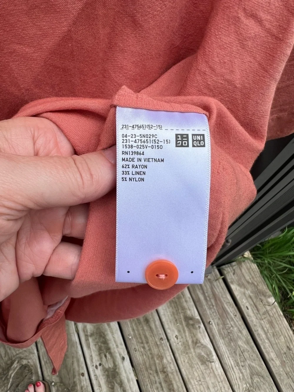 Uniqlo Linen Blend Short Sleeve Button-Up – Rose / Coral – Size L - Picture 4 of 4